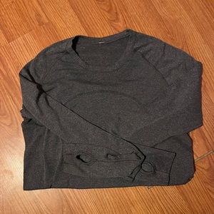 gray lululemon swiftly tech long sleeve